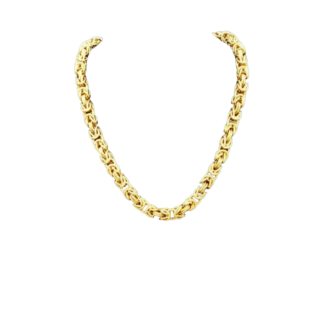 Handmade Byzantine chain in 14k gold, close-up
