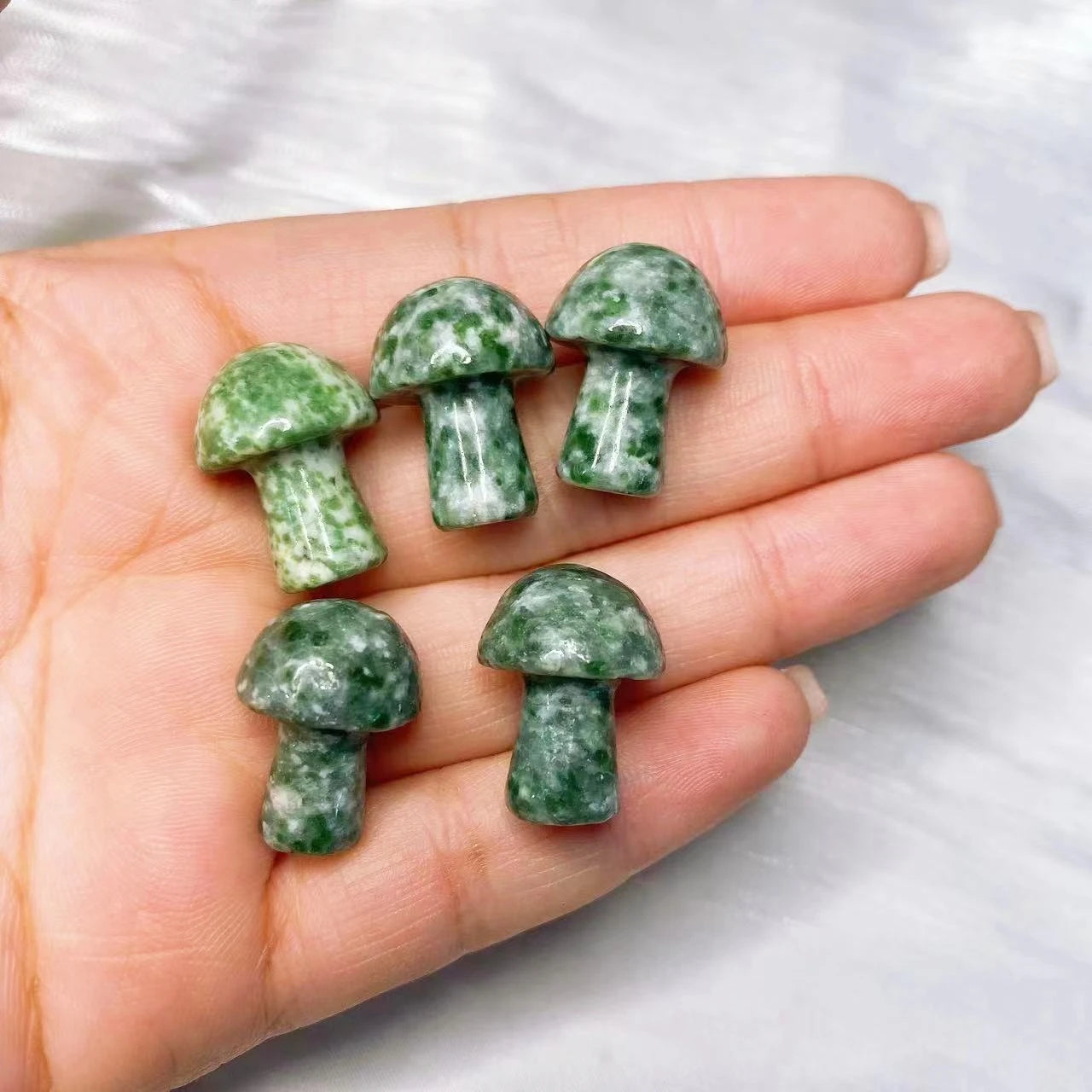 1x Mini Mushroom Crystal 9x20 mm – Multi-Stone Collection