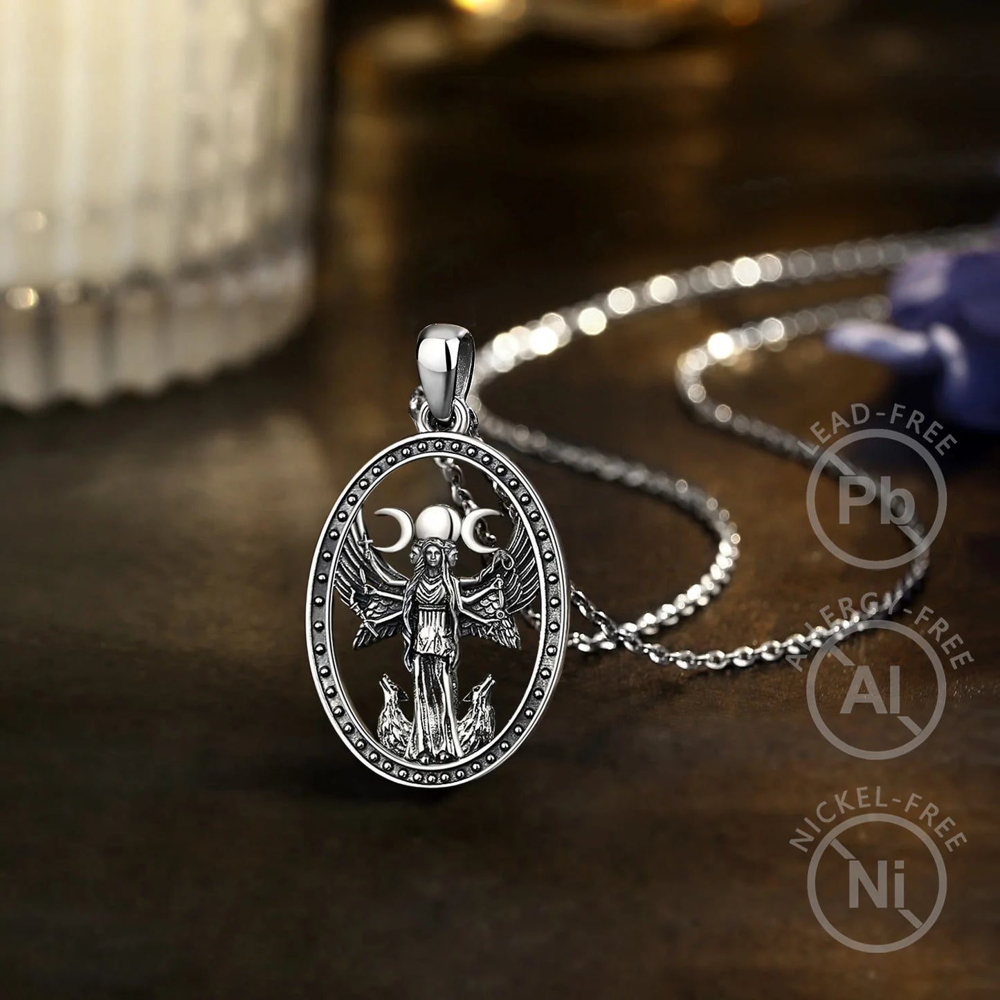 Collier Eudora en argent sterling 925, triple lune et déesse – Pendentif amulette Hécate (chien) | Bijou païen wicca, cadeau pour femmes et hommes 
