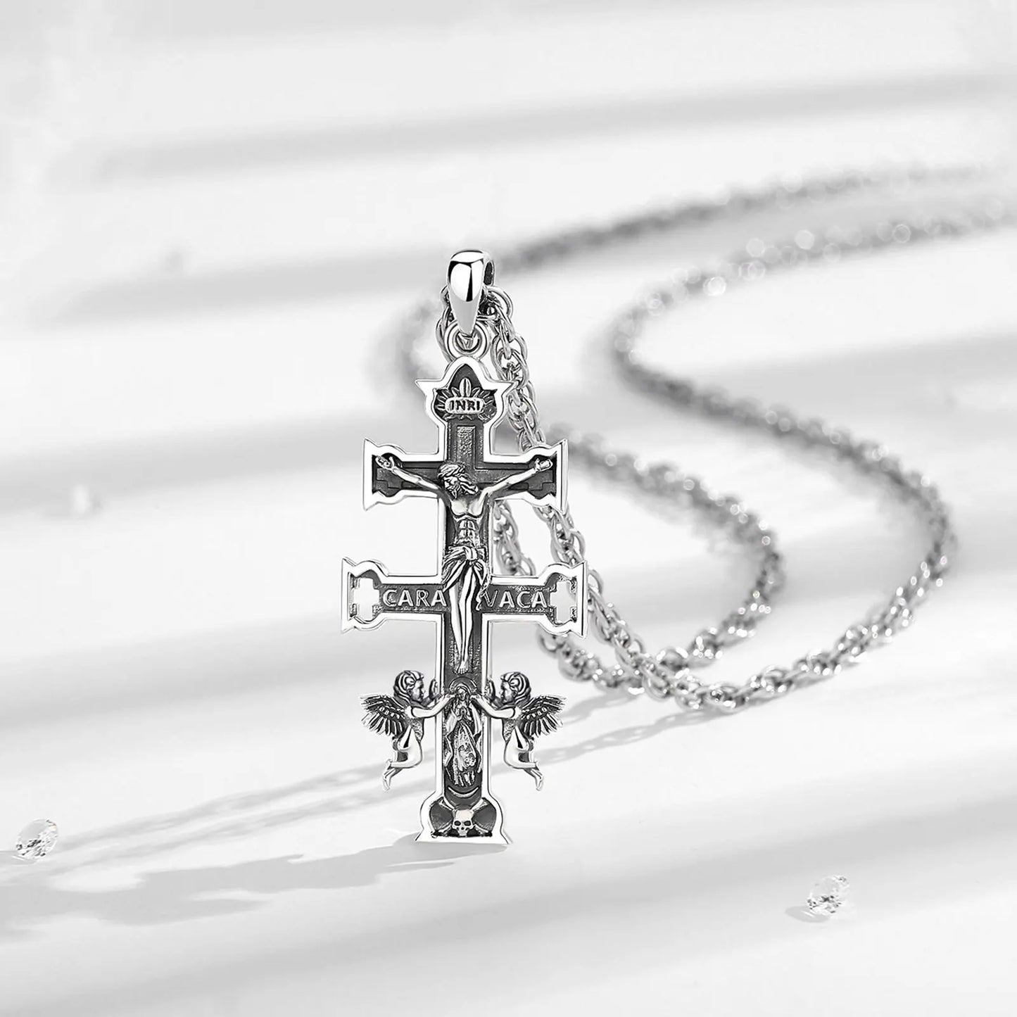 Collier Croix Caravaca en argent sterling 925 Eudora – Pendentif Croix orthodoxe Jésus Ange | Bijou chrétien catholique, cadeau pour hommes et femmes