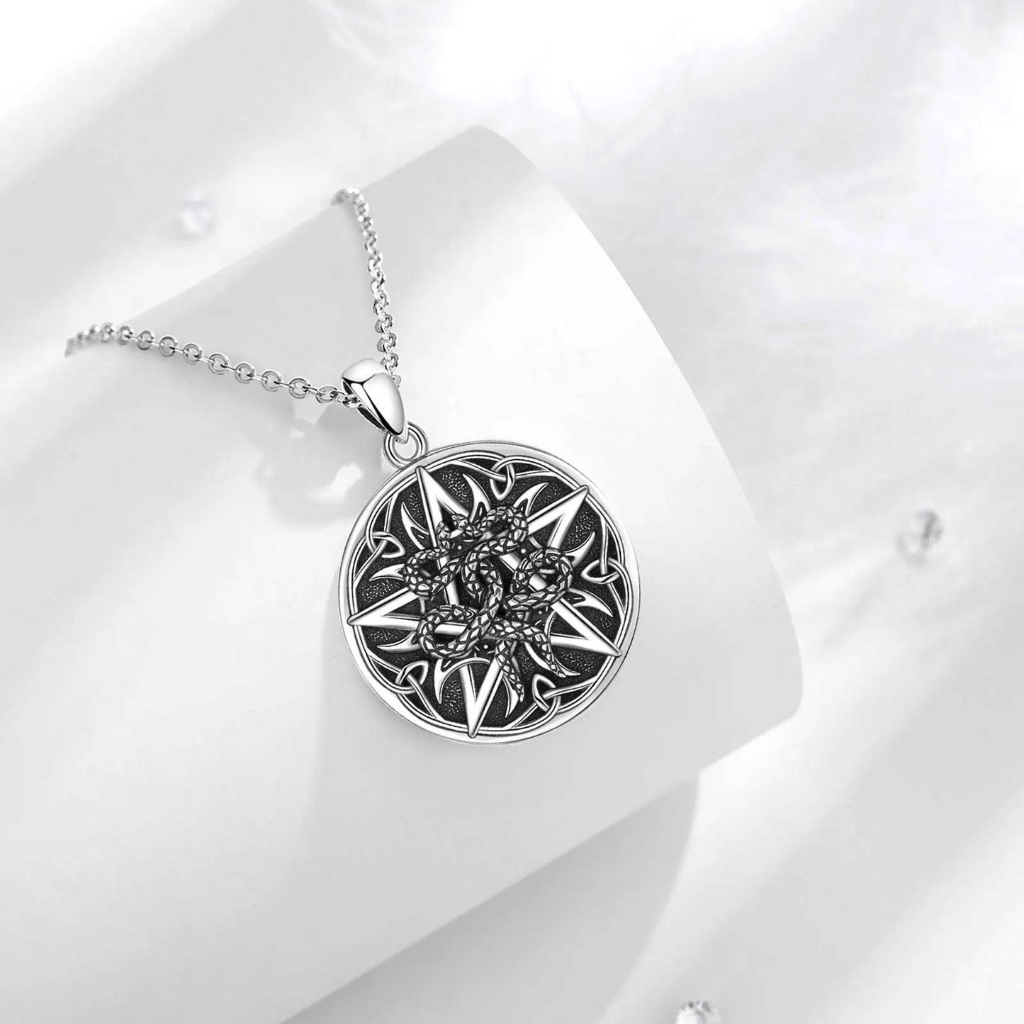 Collier Eudora en argent sterling 925 avec pentagramme et serpent – ​​Pendentif croissant de lune et nœud celtique | Bijou spirituel wiccan païen pour homme