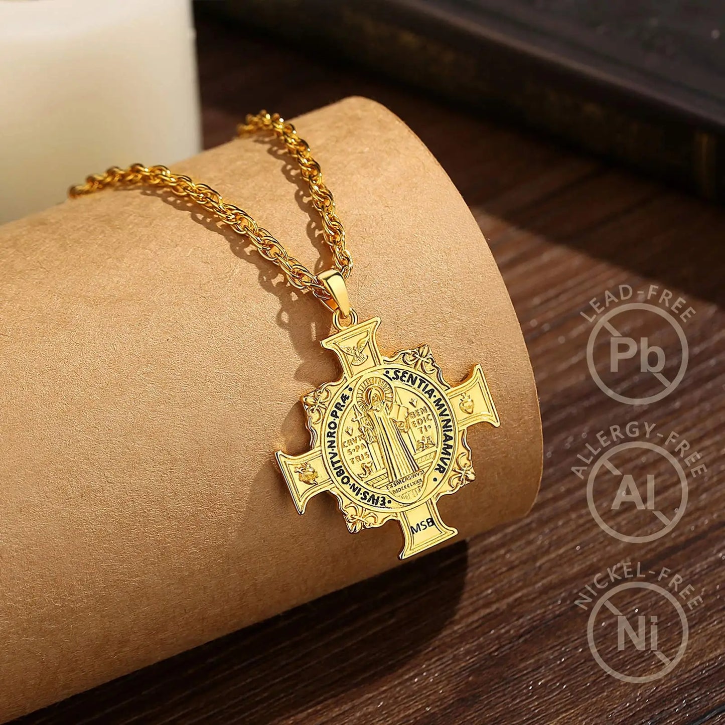 Collier Eudora en argent sterling 925 avec pendentif croix et médaille de Saint Benoît – Plaqué or 18 carats | Bijou de protection chrétien pour homme 