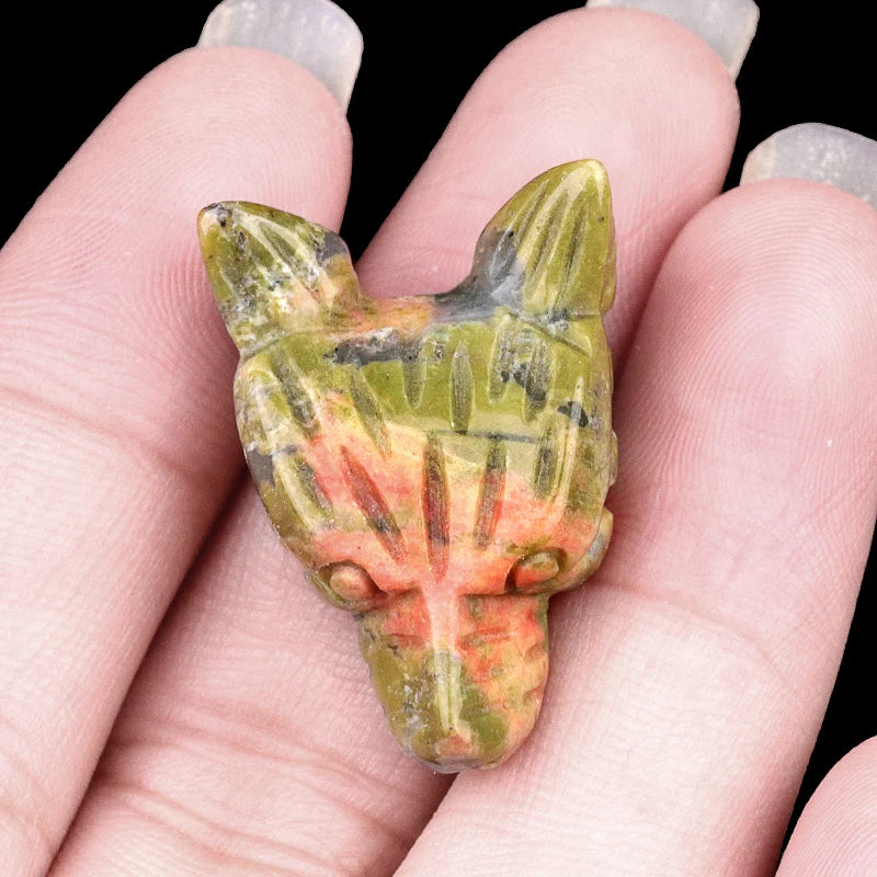 1x 27x25 mm Carved Wolf Head Crystal – Multi-Stone Collection