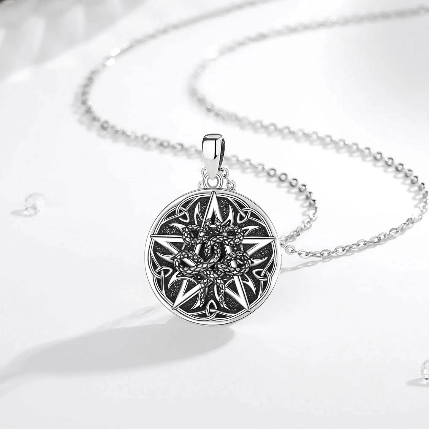 Collier Eudora en argent sterling 925 avec pentagramme et serpent – ​​Pendentif croissant de lune et nœud celtique | Bijou spirituel wiccan païen pour homme