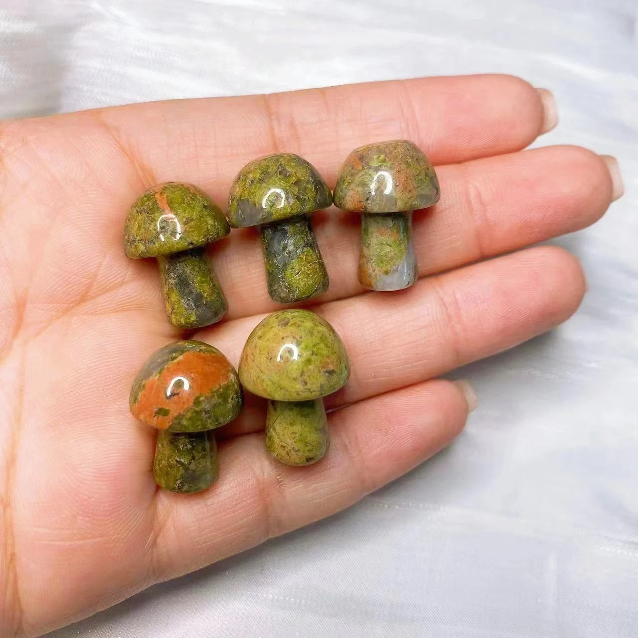 1x Mini Mushroom Crystal 9x20 mm – Multi-Stone Collection