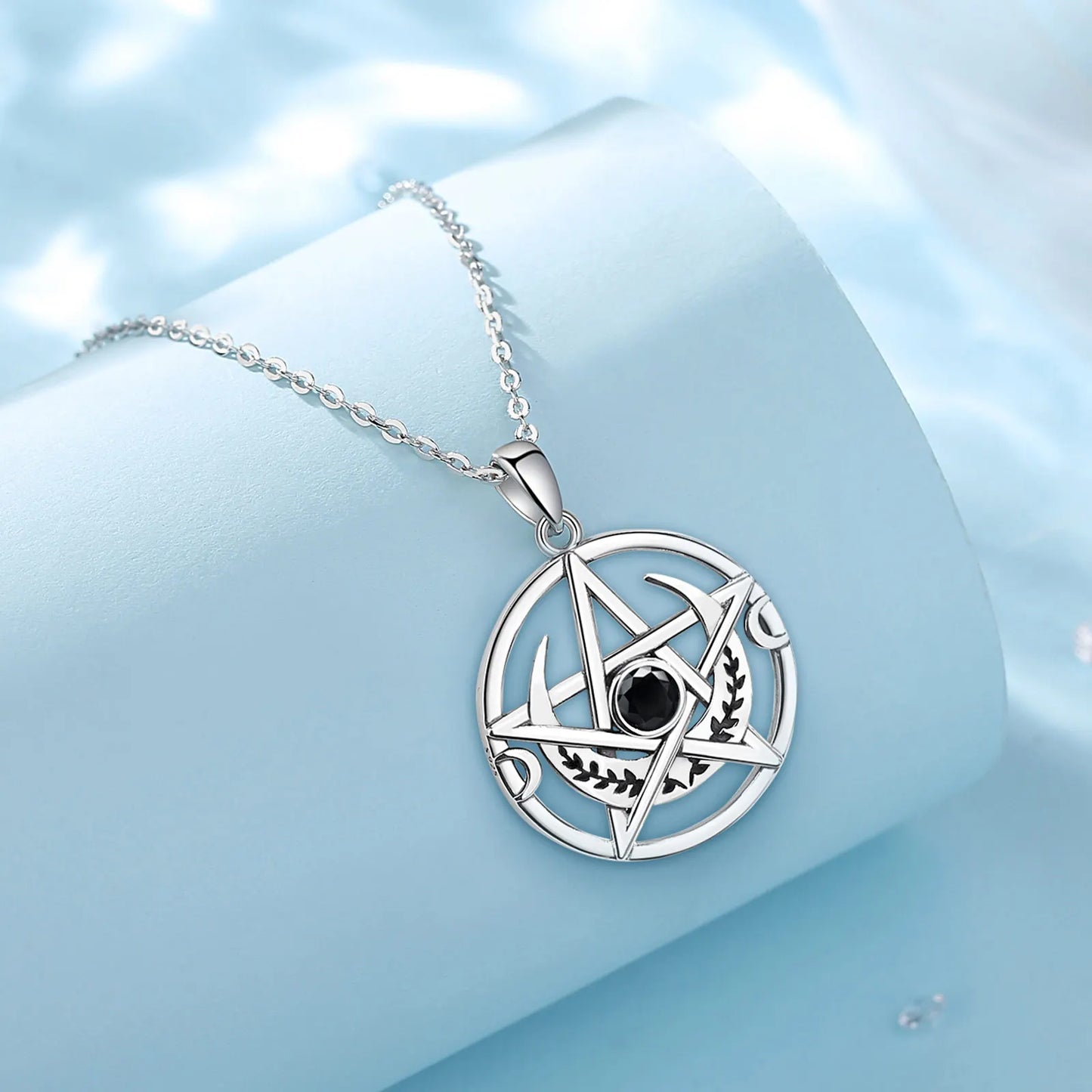 Collier Eudora en argent sterling 925 avec pentagramme et pendentif amulette triple lune en zircon noir | Bijou païen wicca, cadeau pour femmes et hommes