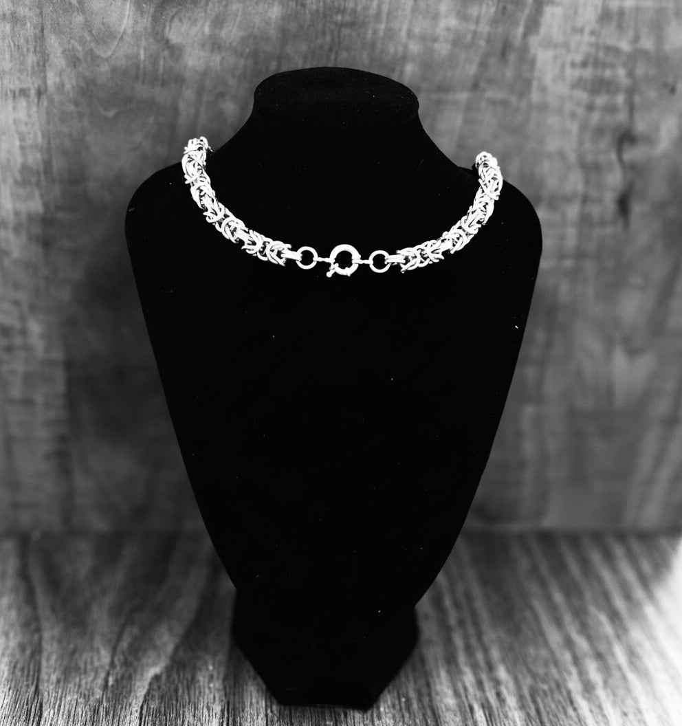 Pt950 platinum Byzantine bracelet with custom clasp